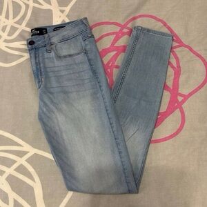 Hollister High-Rise Light Wash Skinny Jeans